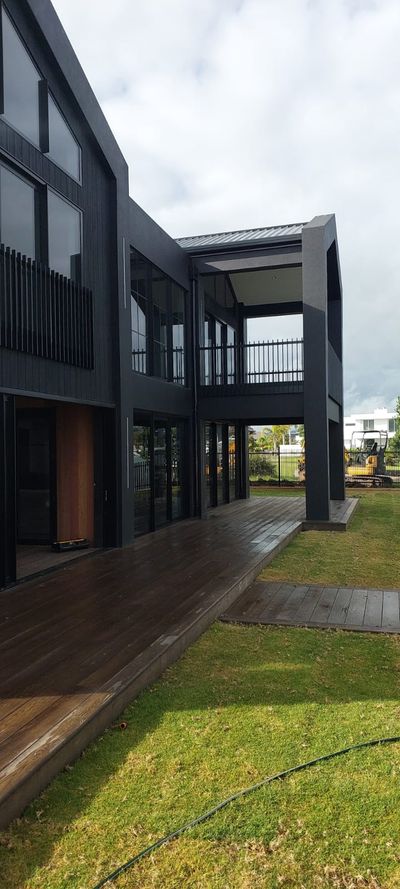 Black aluminium balustrade on a house exterior, Whitianga